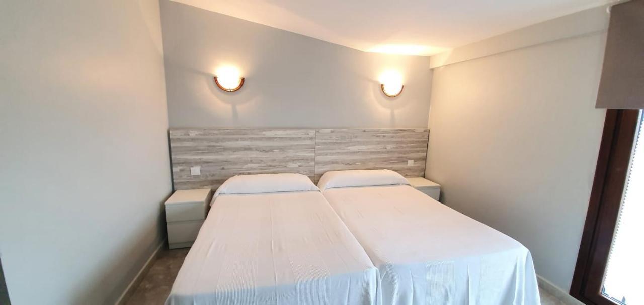 Hotel La Quinta Cue Eksteriør billede